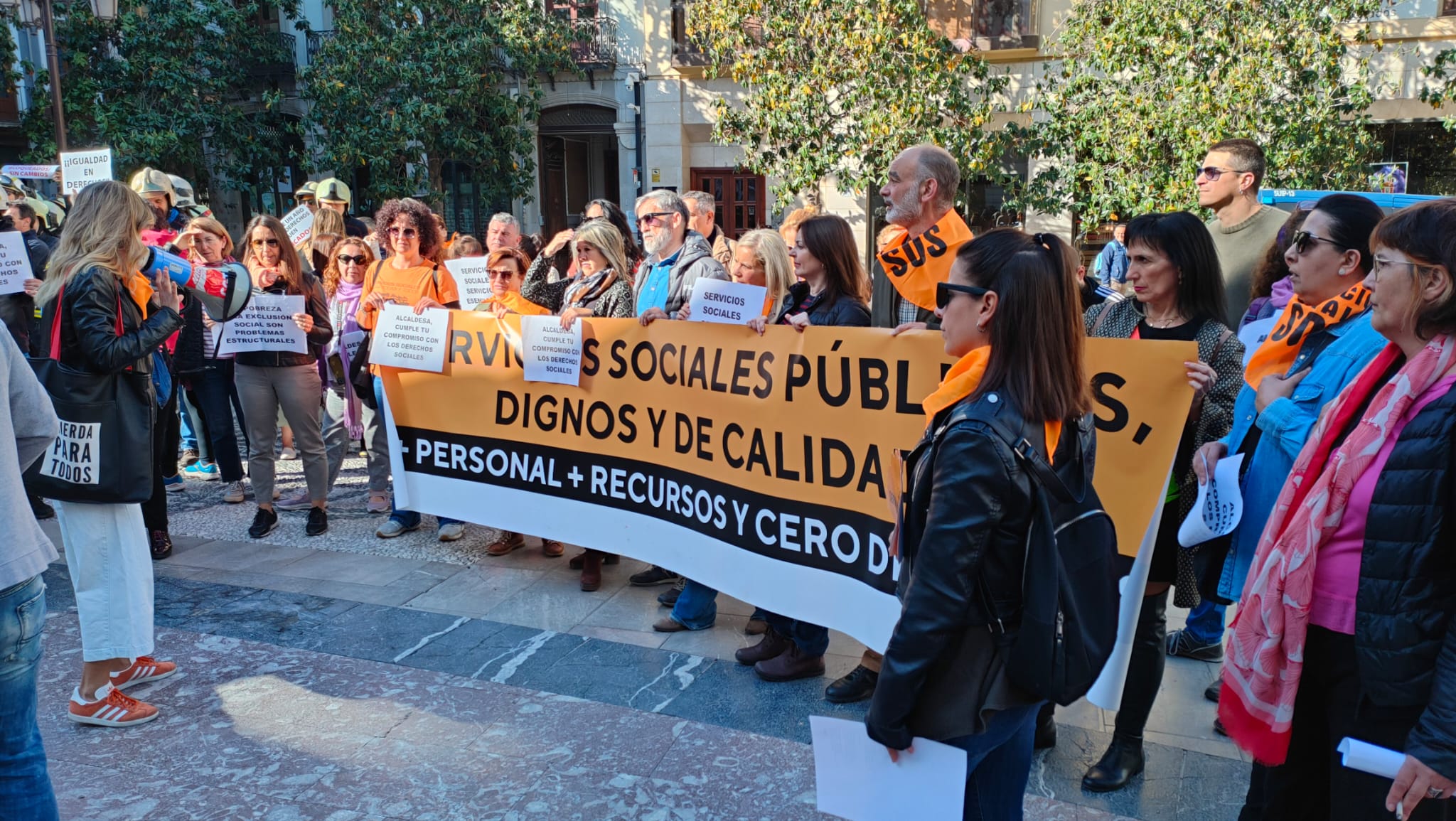 La plantilla del rea de Derechos Sociales de Granada reivindica, una vez ms, la falta de recursos tanto humanos como econmicos 